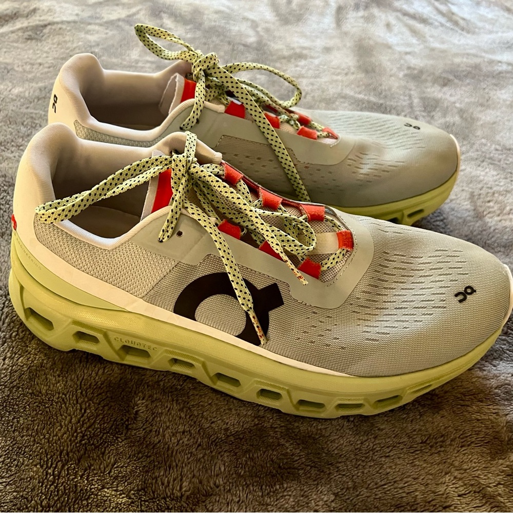On Cloud Monster Running shoes Sneakers size 11 glacier/ meadow Green - Picture 2 of 7